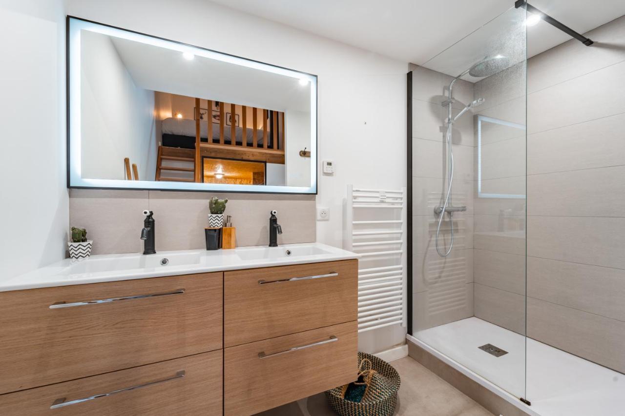 Loft Cosy Et Atypique Apartamento Sévrier Exterior foto